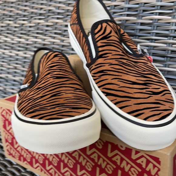 Vans Slip-On SF Animal Stripes Black/Marshmallow WMNS - Picture 8 of 16